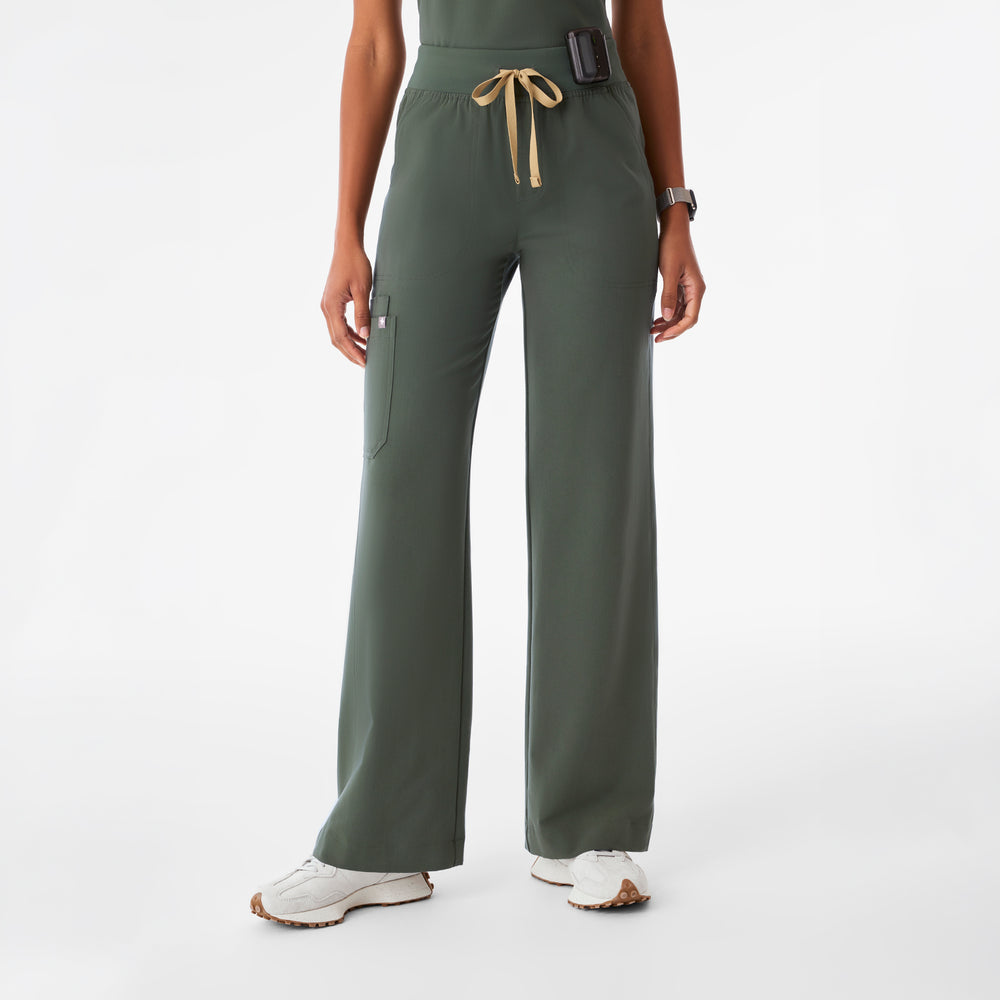 Women's Moss Isabel High-Rise Wide-Leg - Petite Scrub Pant