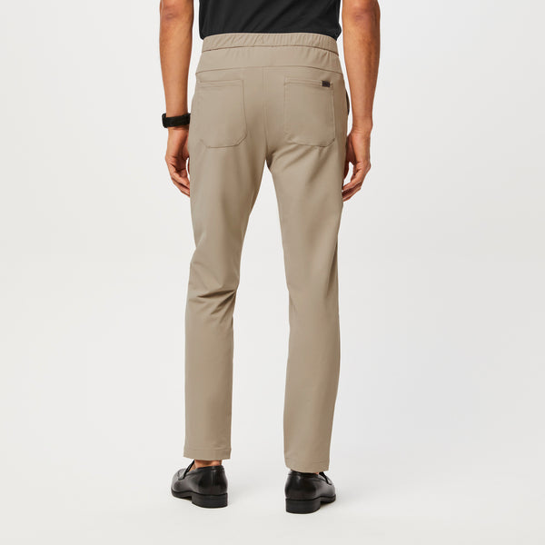 men's Twill FIGSPRO™ Tailored Scrubtrouser Short