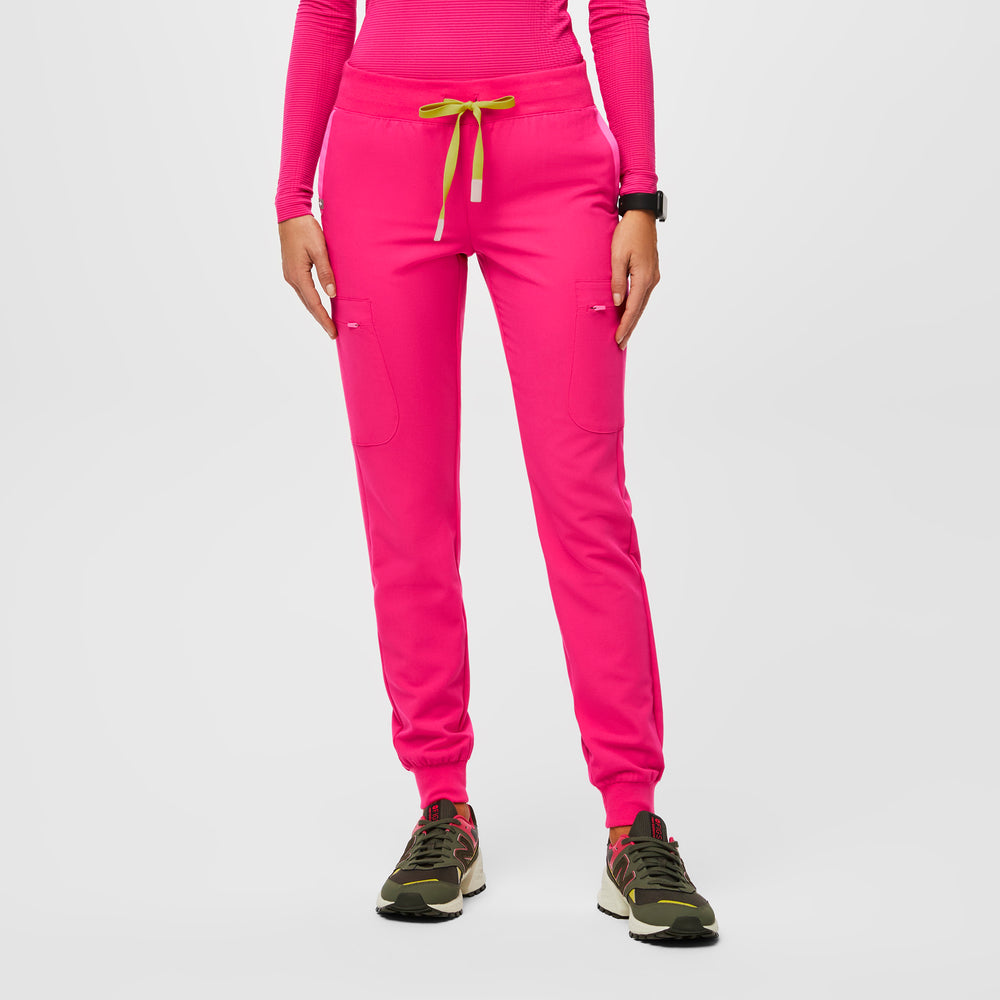 women's Shocking Pink Muoy - Petite Jogger Scrub Pants