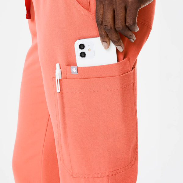 women's Sunset Drift Uman Relaxed - Petite Jogger Scrub Pant