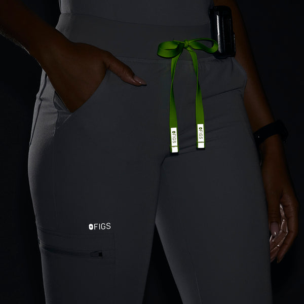 women's Silver Arrows Zamora™ - Petite Jogger Extremes Scrub Pants