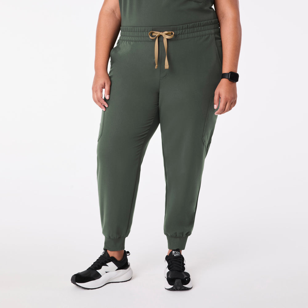 women's Moss Uman Relaxed - Petite Jogger Scrub Pant (3XL-6XL)