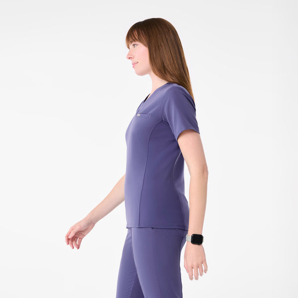 women's Wayfarer Everly Slim V-Neck - Scrub Top