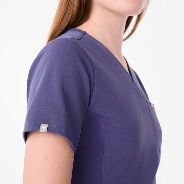 women's Wayfarer Everly Slim V-Neck - Scrub Top