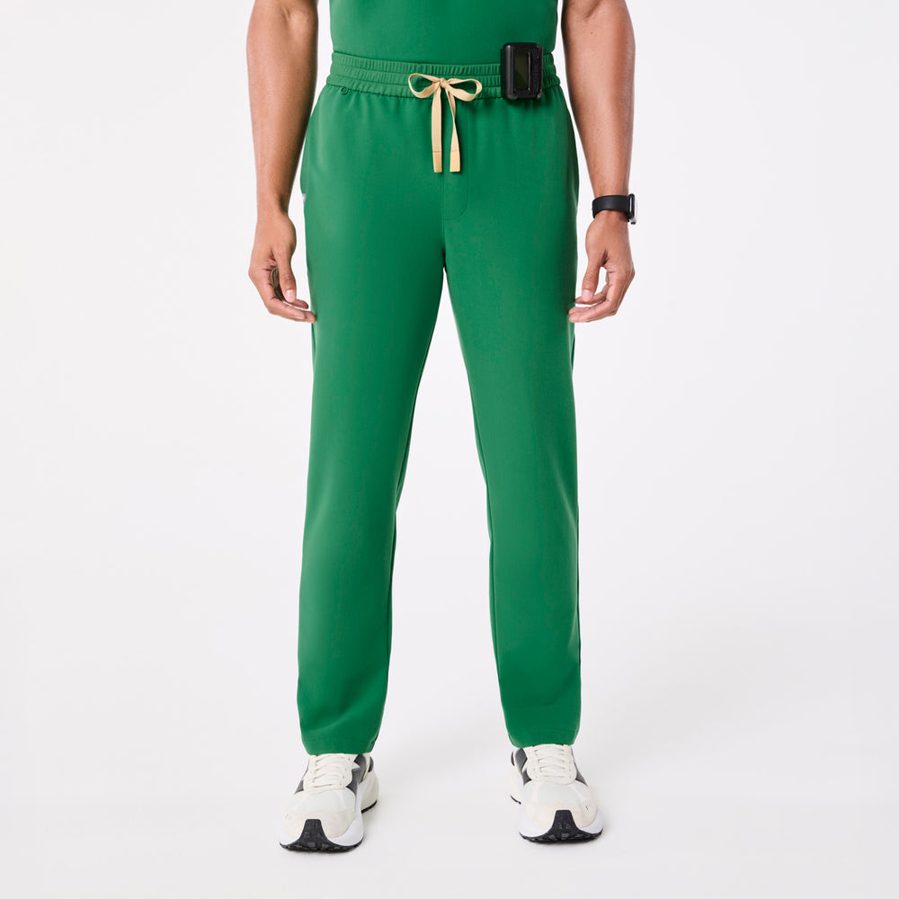 men's Indocyanine Green Lloyd Slim Tapered - Short Scrub Pant