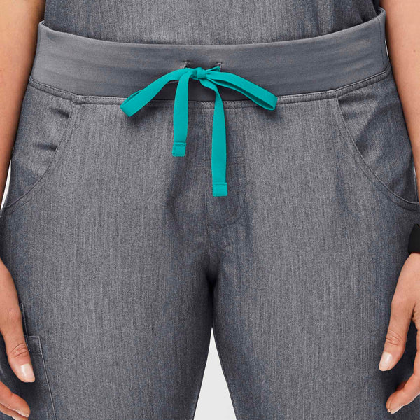 women's Graphite Kade™ - Petite Cargo Scrub Pants (3XL - 6XL)