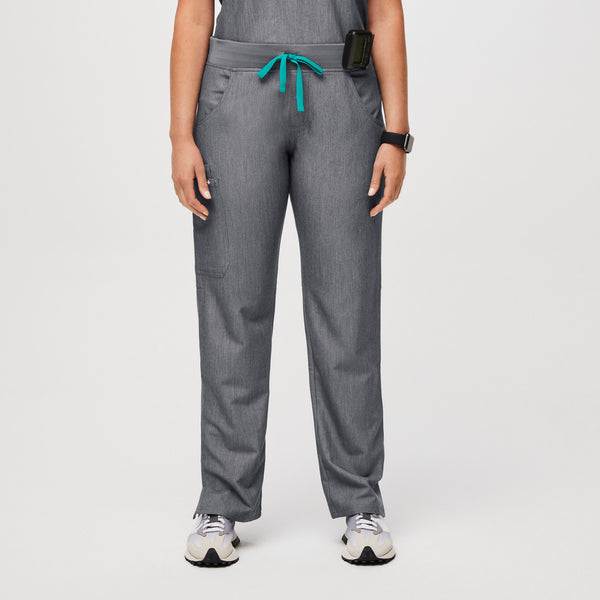 women's Graphite Kade™ - Petite Cargo Scrub Pants (3XL - 6XL)