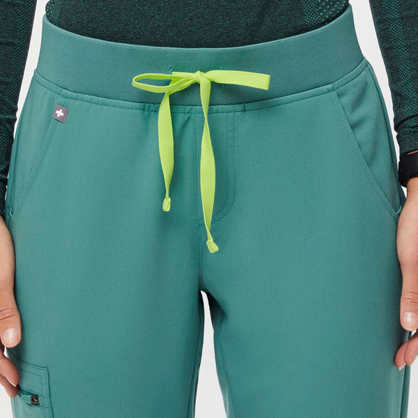 women's Cactus Zamora™ - Petite Jogger Scrub Pants