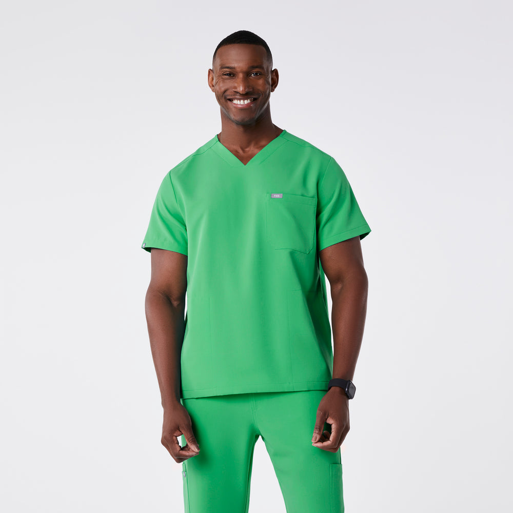 men's Emerald Chisec - Three-Pocket Scrub Top™