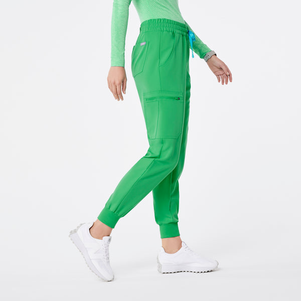 women's Emerald Uman Relaxed - Petite Jogger Scrub Pant