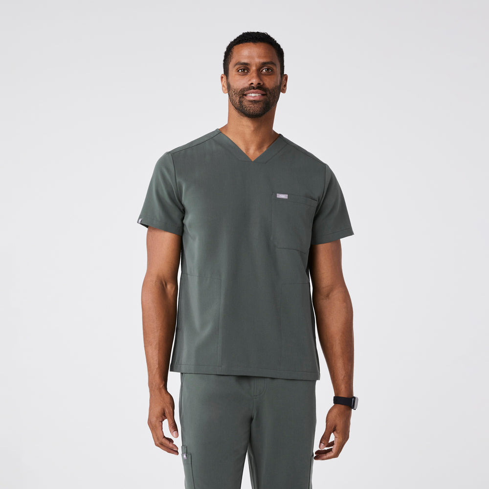 men's Bonsai Chisec - Three-Pocket Scrub Top™