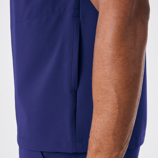 men's Sapphire Chisec - Three-Pocket Scrub Top™