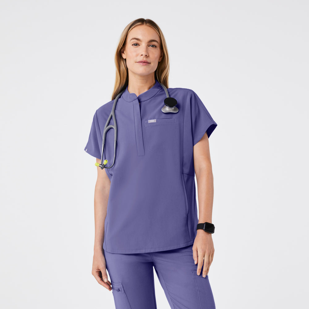 women's Wayfarer Montex - Mock Neck Scrub Top