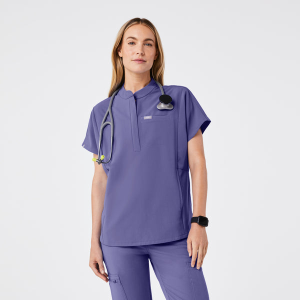 women's Wayfarer Montex - Mock Neck Scrub Top