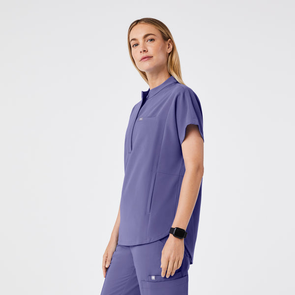 women's Wayfarer Montex - Mock Neck Scrub Top