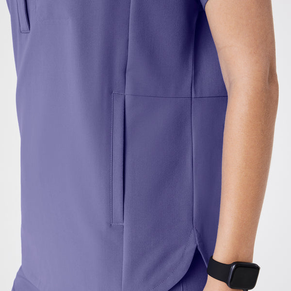 women's Wayfarer Montex - Mock Neck Scrub Top