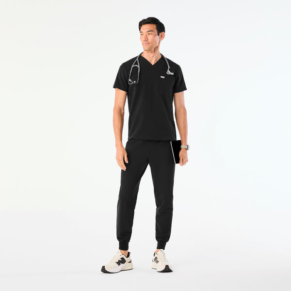 Men's Black Leon™ - Three-Pocket Scrub Top