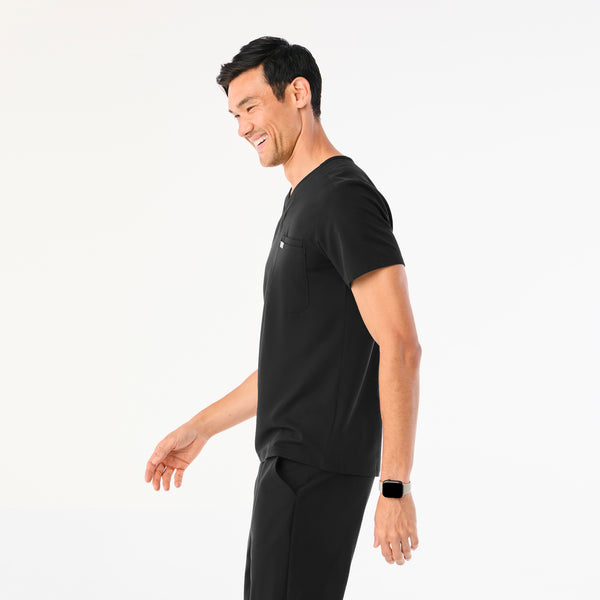 Men's Black Leon™ - Three-Pocket Scrub Top