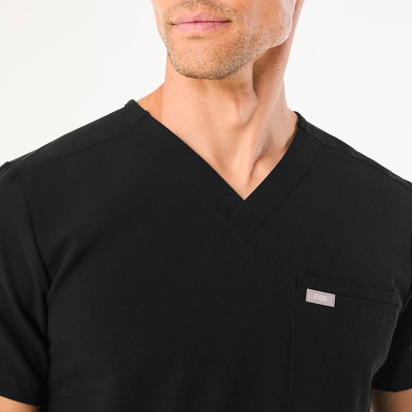Men's Black Leon™ - Three-Pocket Scrub Top