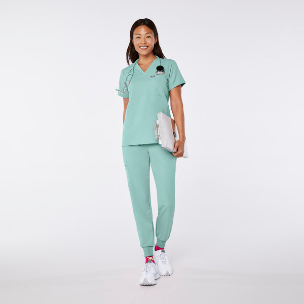 women's Seaglass Catarina Petite - One-Pocket Scrub Top™