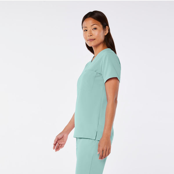 women's Seaglass Catarina Petite - One-Pocket Scrub Top™