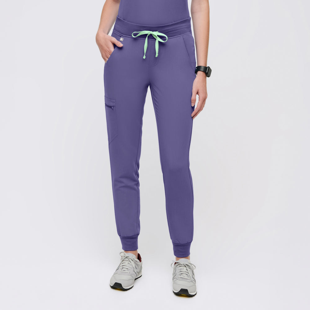 women's Wayfarer Zamora - Tall Jogger Scrub Pant™