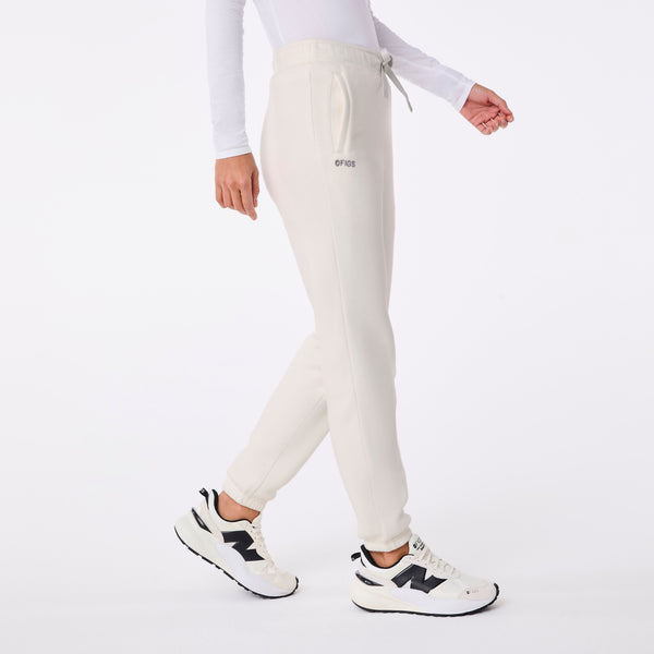 women's Cream Off-Shift Relaxed - Jogger Sweatpant™