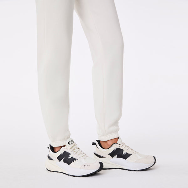 women's Cream Off-Shift Relaxed - Jogger Sweatpant™