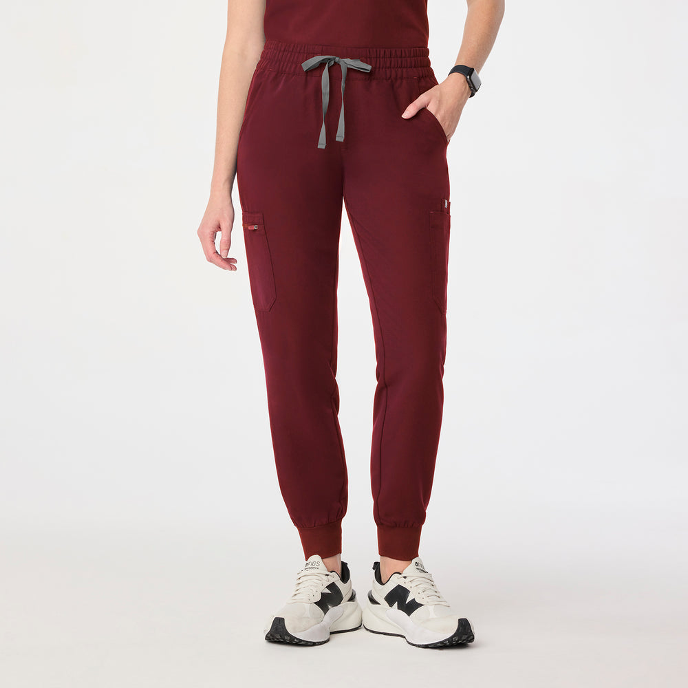 women's Burgundy Uman Relaxed - Petite Jogger Scrub Pant