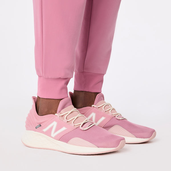 Chalk Pink FIGS | New Balance Roav