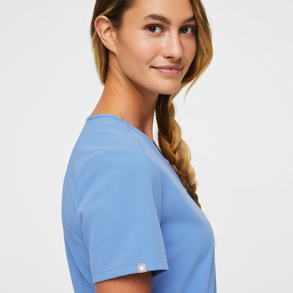 Women's Ceil Blue Casma™ - Three-Pocket Scrub Top