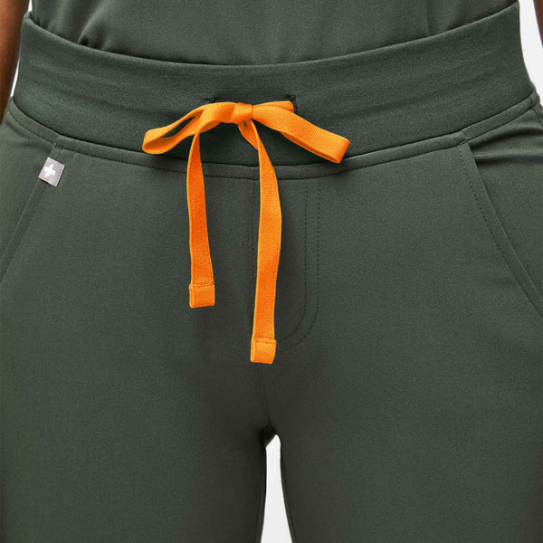 women's Moss Zamora™ - Petite Jogger Scrub Pants