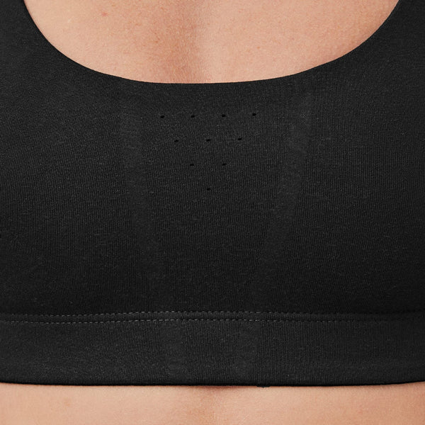 Women's Black 300 Performance Sports Bra