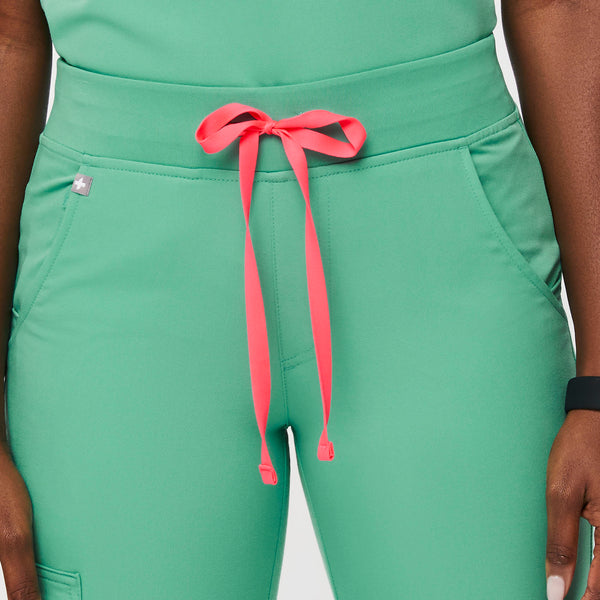 women's Surgical Green Zamora™ - Petite Jogger Scrub Pants