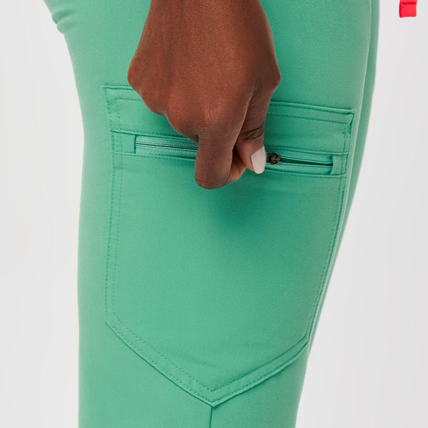 women's Surgical Green Zamora™ - Jogger Scrub Pants