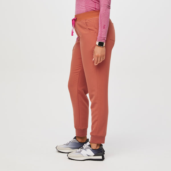 women's Terracotta Zamora™ - Petite Jogger Scrub Pants